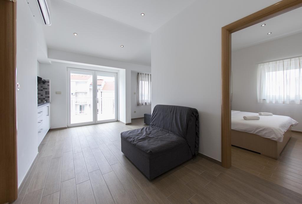 Apartments Villa Klara Baška Voda Екстериор снимка